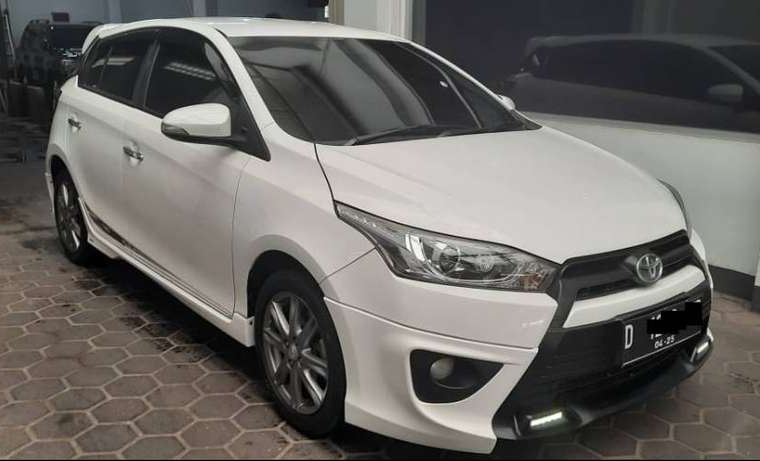 Toyota Yaris 2015 Jawa Barat dijual dengan harga termurah