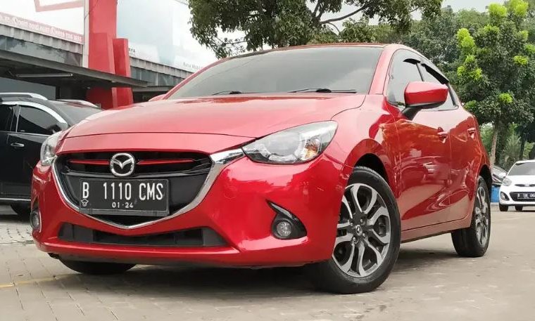 Jual Mobil Bekas Mazda 2 R 2015 di Tangerang Selatan