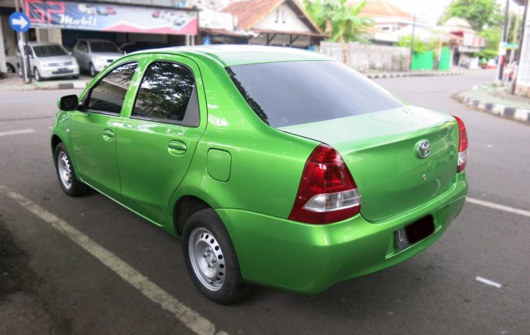 Jual Mobil Bekas Toyota Etios 1.5 Manual 2013 di Jawa Timur