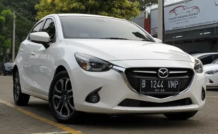Dijual Mobil Bekas Mazda 2 GT 2015 di Tangerang Selatan