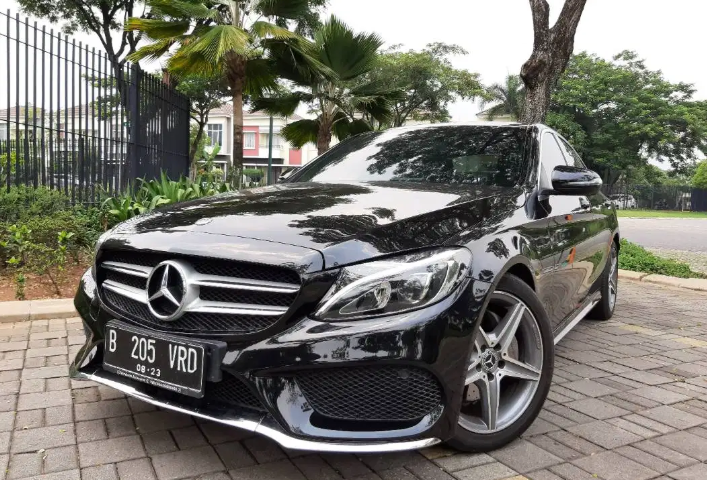 Jual Mobil Mercedes-Benz C-Class C200 AMG 2018 di Tangerang