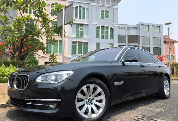 Jual Mobil BMW 7 Series 730 Li 2013 di DKI Jakarta