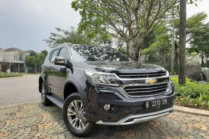 Jual Mobil Bekas Chevrolet Trailblazer LTZ 2018 di Tangerang