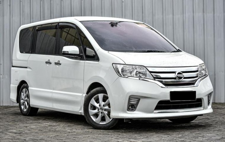 Jual Cepat Nissan Serena Highway Star 2015 di Depok