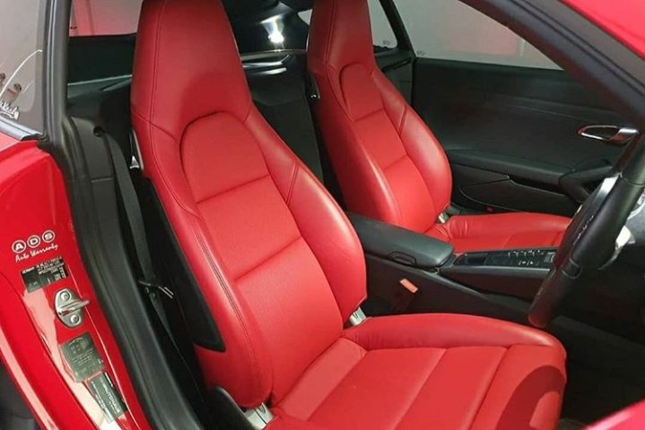 Dijual Mobil Bekas Porsche Cayman 2013 di Jawa Timur