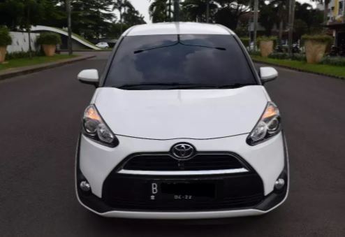 Dijual Mobil Toyota Sienta G 2017 di Tangerang