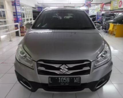 Dijual Cepat Suzuki SX4 S-Cross 2016 di Jawa Timur