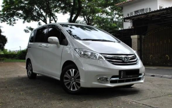 Dijual Cepat Honda Freed PSD 2012 di Tangerang