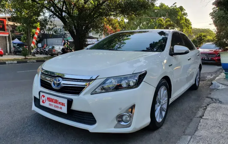 Jual Mobil Bekas Toyota Camry 2.5 Hybrid 2012 di Jawa Barat