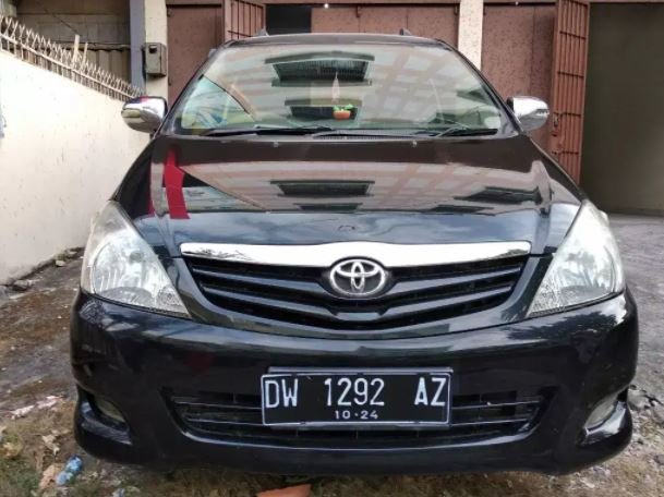 Dijual Mobil Toyota Kijang Innova G Luxury 2011 di Sulawesi Selatan