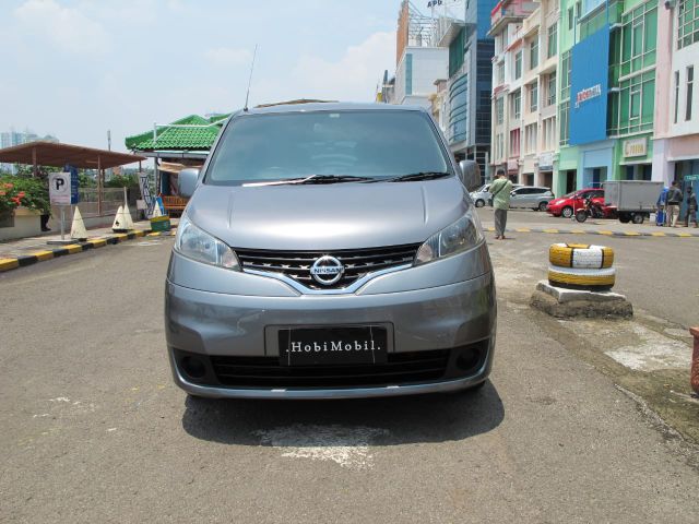 Nissan Evalia SV 