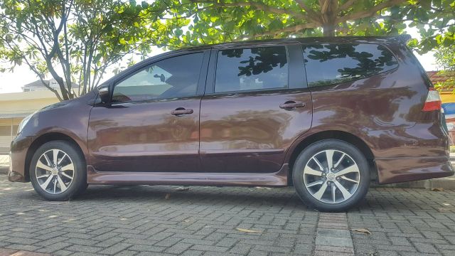 Dijual Cepat Nissan Grand Livina Highway Star Autech 2015 di Tangerang Selatan