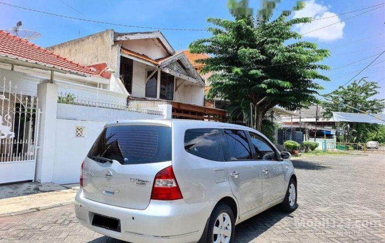 Jual mobil Nissan Grand Livina Ultimate 2011 bekas, Jawa Timur