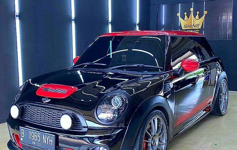 MINI Cooper John Cooper Works 2013