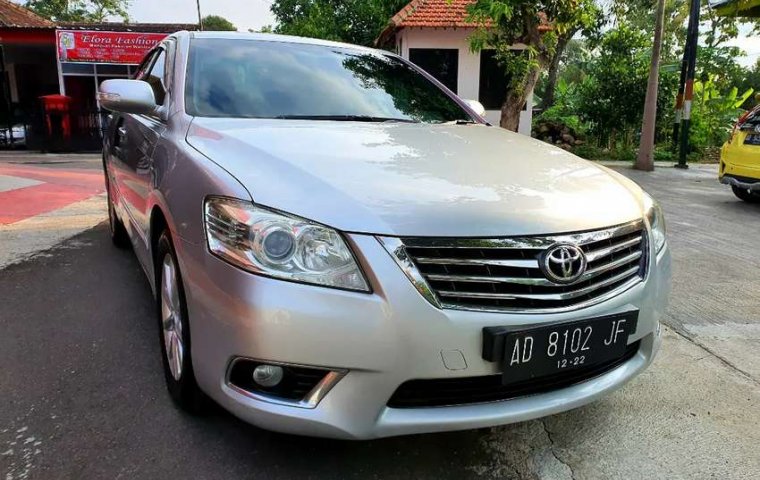 Toyota Camry 2011 Jawa Tengah dijual dengan harga termurah