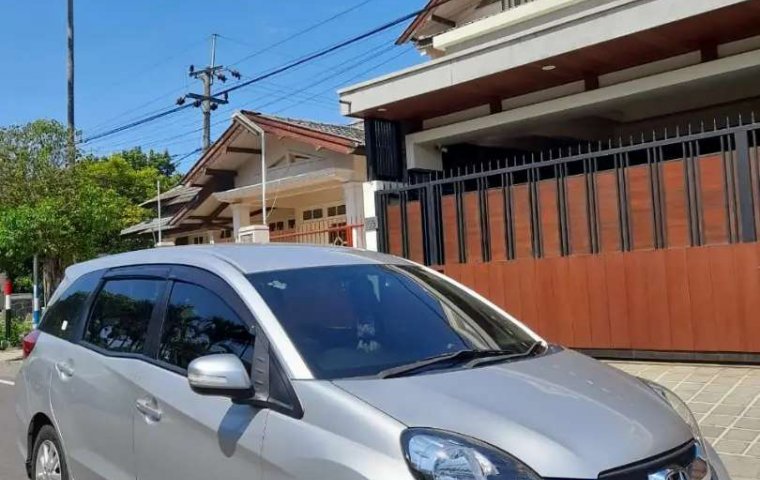 Jual mobil Honda Mobilio E 2015 bekas, Jawa Timur