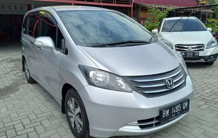 Honda Freed 2011 Riau dijual dengan harga termurah