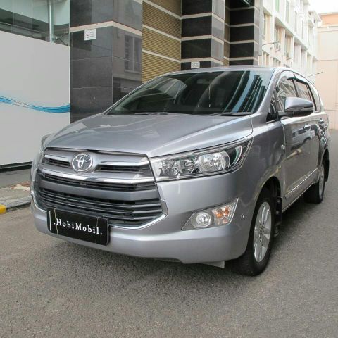 Toyota Kijang Innova V 