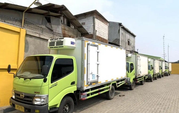 Box4.7mtr+BanBARU,BAGUS 110SDL Hino Dutro Engkel LONG Box Freezer 2018