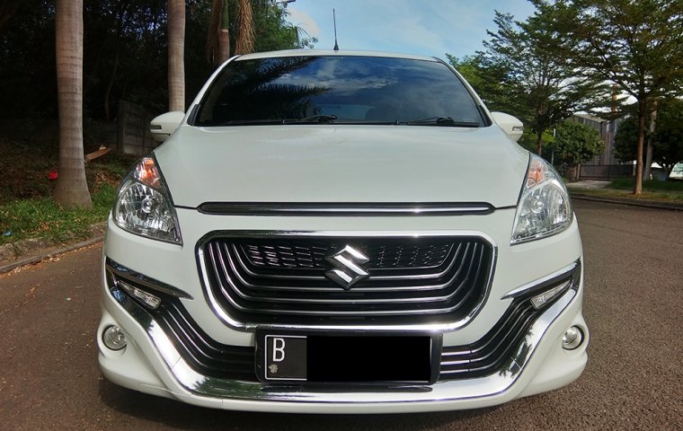 Suzuki Ertiga Dreza GS 2016 AT putih