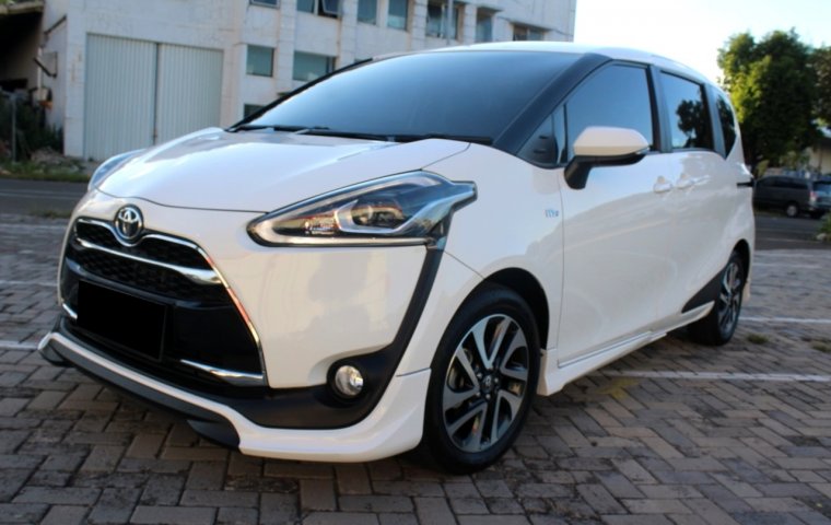 Toyota Sienta Q 2018 Putih