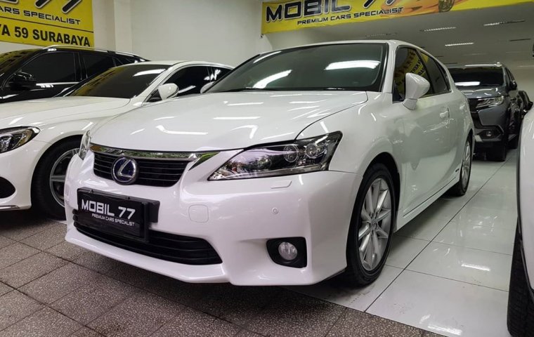 Lexus CT 200h 2012 Hatchback