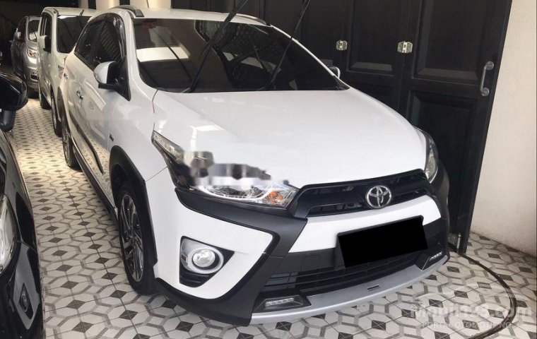 Jual mobil bekas murah Toyota Yaris TRD Sportivo Heykers 2017 di Jawa Timur