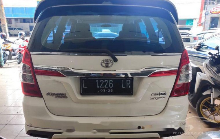 Jual Toyota Kijang Innova V Luxury 2015 harga murah di Jawa Timur