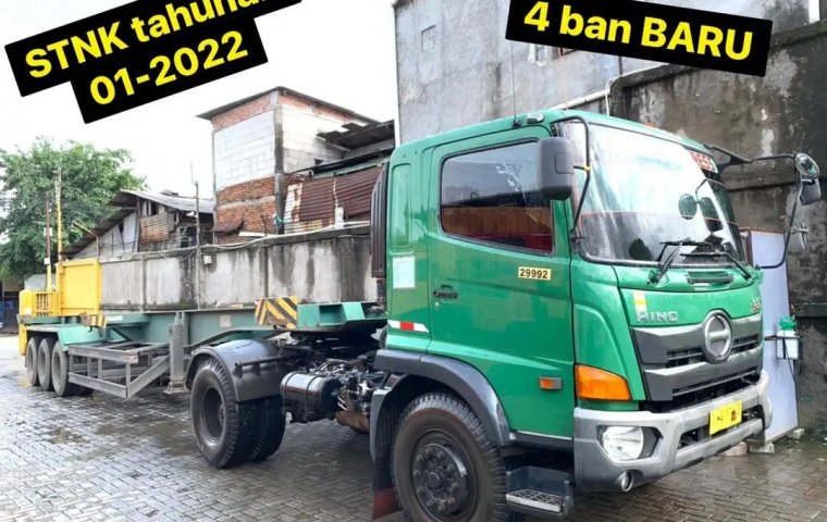 MULUSbanBARU,MURAH Hino engkel FG235TH head trailer buntut rangka 2016