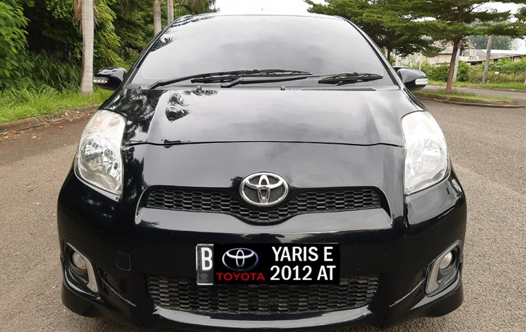 Toyota Yaris E 2012 AT DP Minim