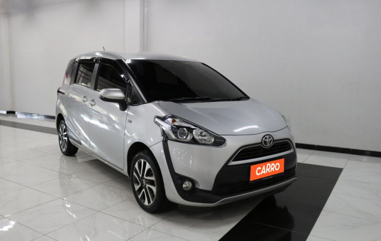 Toyota Sienta 1.5 V MT 2016 Silver