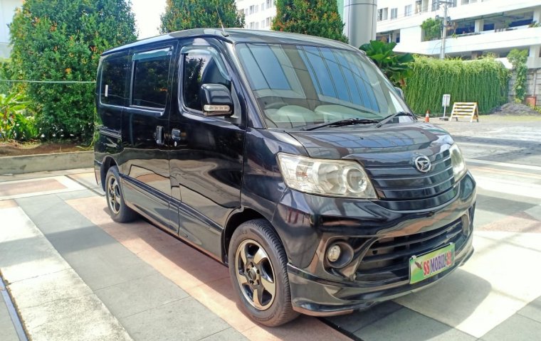 Daihatsu Luxio 1.5 D M/T #SSMobil21 Surabaya Mobil Bekas