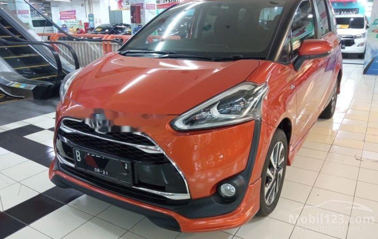 Jual cepat Toyota Sienta Q 2016 di Jawa Timur