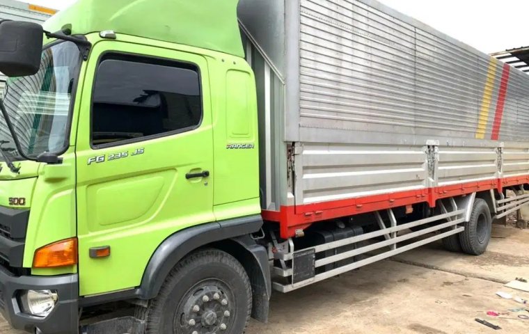 8000KM+BanBARU,MURAH Hino Engkel FG235JS Wingbox 2019 Ranger Wing Box