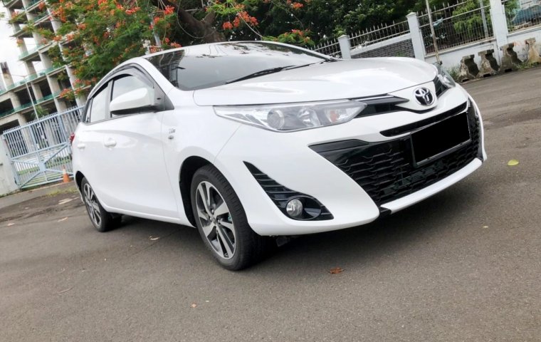 Toyota Yaris 2015 Putih