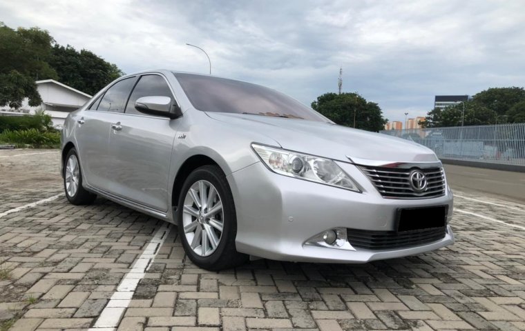 Toyota Camry 2.5 V 2013 Sedan