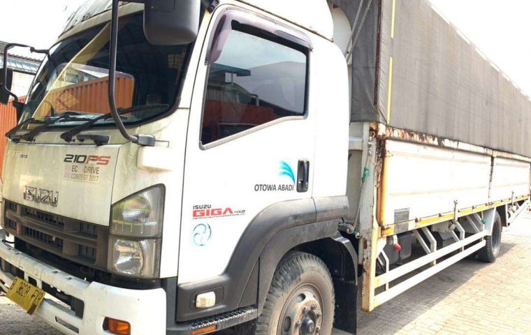 Isuzu Giga engkel 4x2 FTR90S Wingbox manual 2014 Wing box bok 210 ps