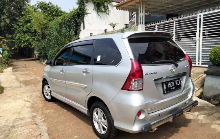 DKI Jakarta, Toyota Avanza Luxury Veloz 2014 kondisi terawat