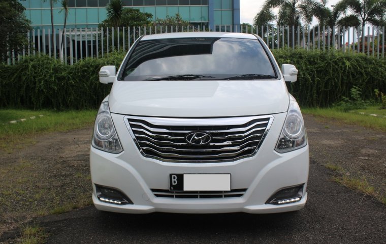 Hyundai H-1 XG BENSIN AT 2014 Putih (NEW MODEL)