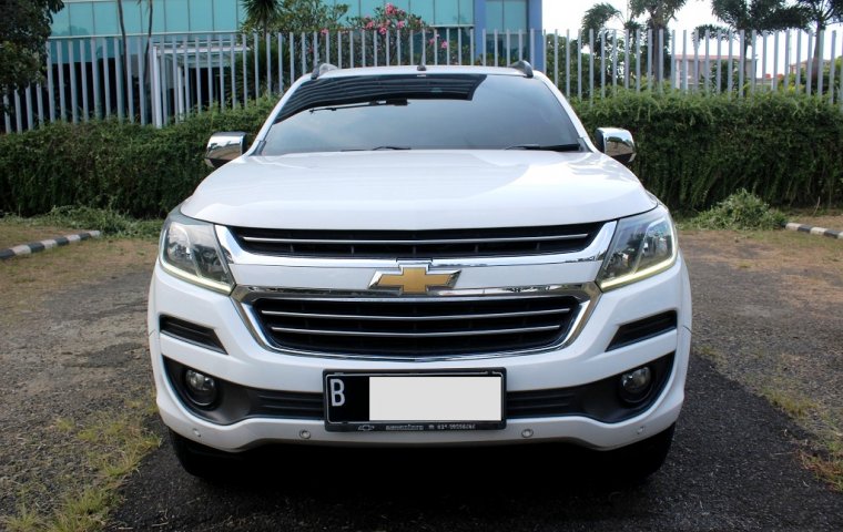 Chevrolet Trailblazer 2.5L LTZ 2017 Putih PAKAI 2018