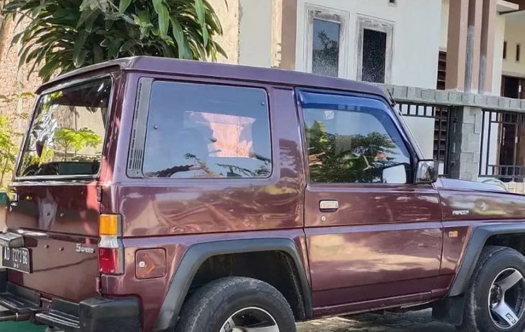 Jawa Tengah, Daihatsu Feroza 1996 kondisi terawat