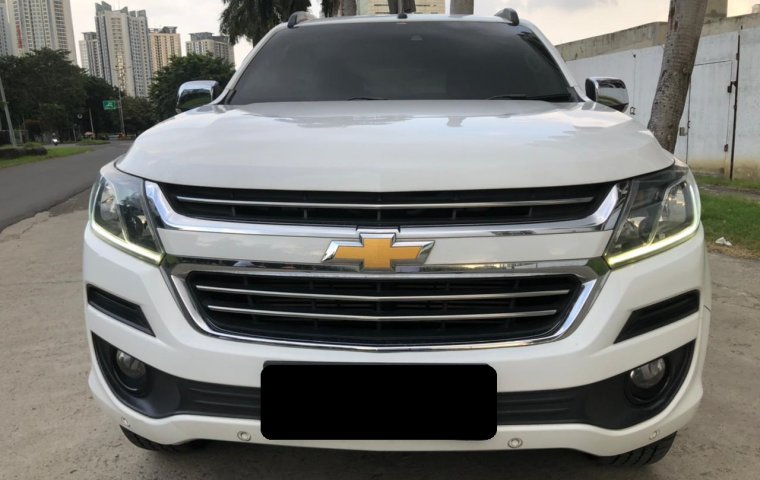 Chevrolet Trailblazer 2.5L LTZ 2017 Putih pakai 2018