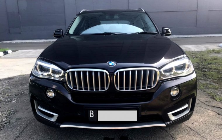 BMW X5 3.5 BENSIN AT 2015 REDWINE 