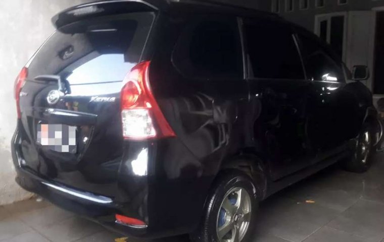 Mobil Daihatsu Xenia 2013 M dijual, Jawa Barat