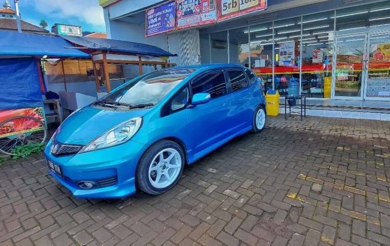 Jawa Barat, Honda Jazz RS 2012 kondisi terawat