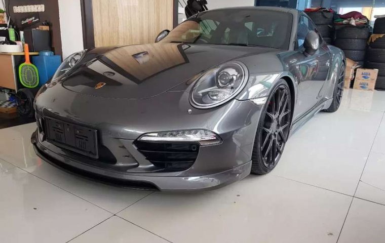 Jual mobil bekas murah Porsche 911 2012 di DKI Jakarta