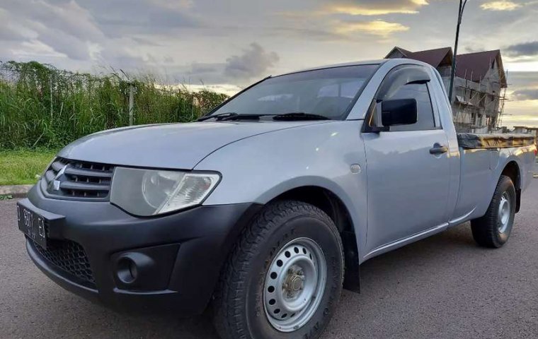 Jawa Barat, jual mobil Mitsubishi Triton 2013 dengan harga terjangkau
