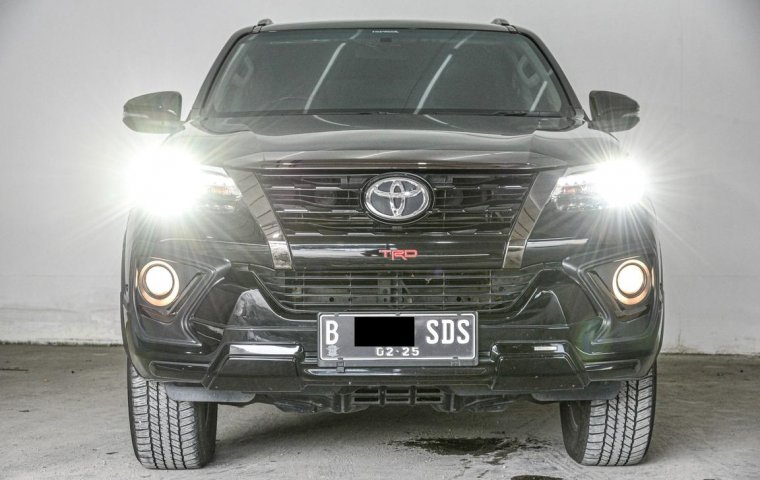 Toyota Fortuner 2.4 TRD AT 2020
