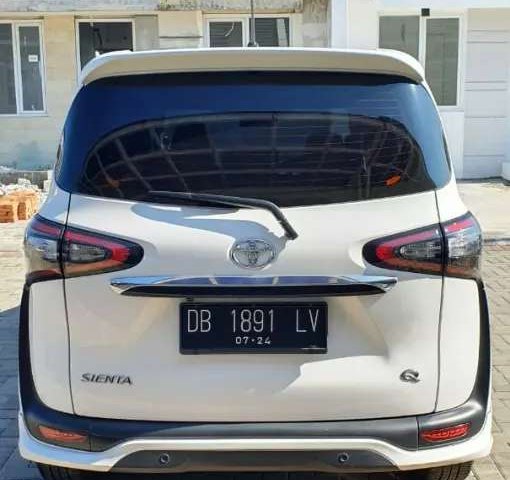 Jual cepat Toyota Sienta Q 2018 di Sulawesi Utara