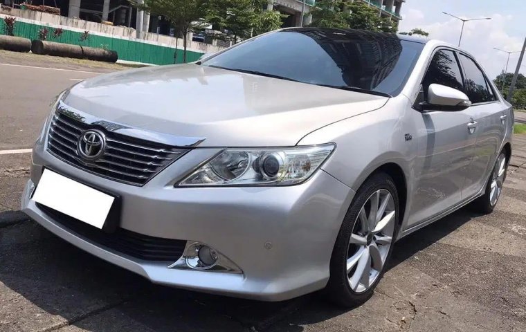 Toyota Camry 2.5 G 2012 Silver